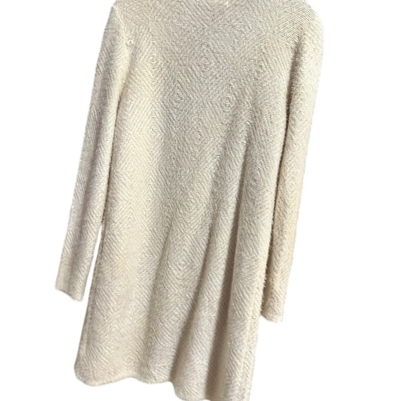 Marled Geometric Cream Eyelash Duster Sweater - Picture 2 of 5